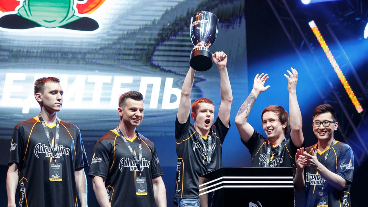 турнир победа по самбо. открытка поздравляю с 1 местом. победу в турнире. кубок дурака. нави выиграли катовице 2020.